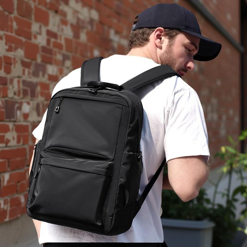 Outdoor Travel Daypack - Travalto