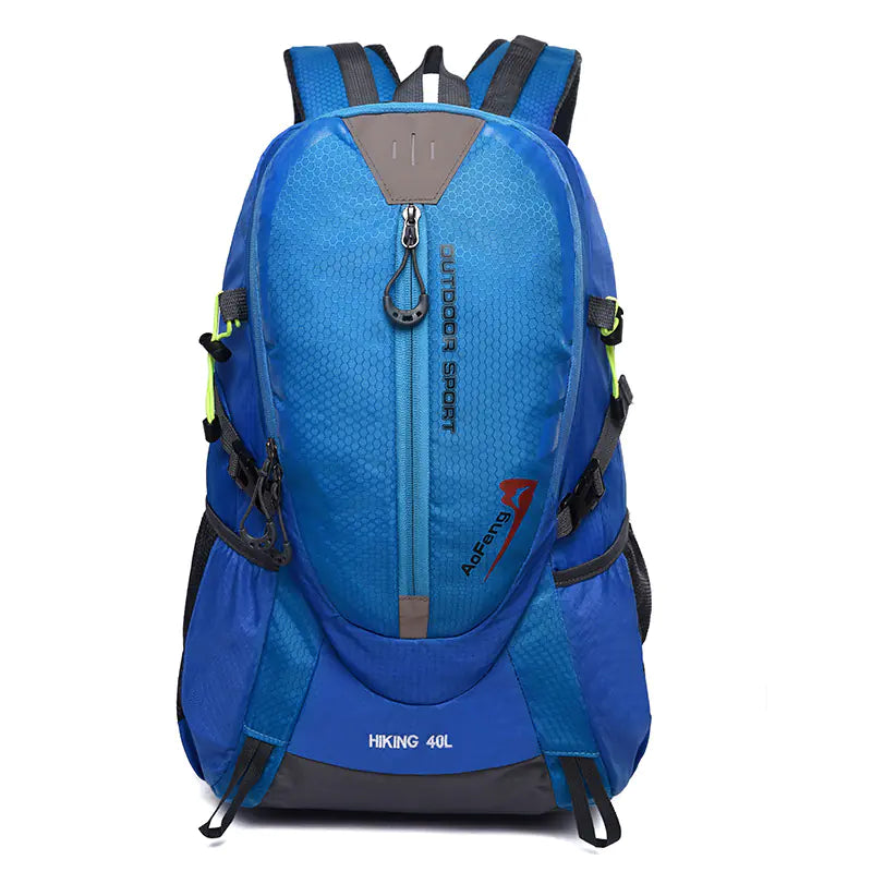 Men's Outdoor Backpack for Hiking and Travel - Travalto