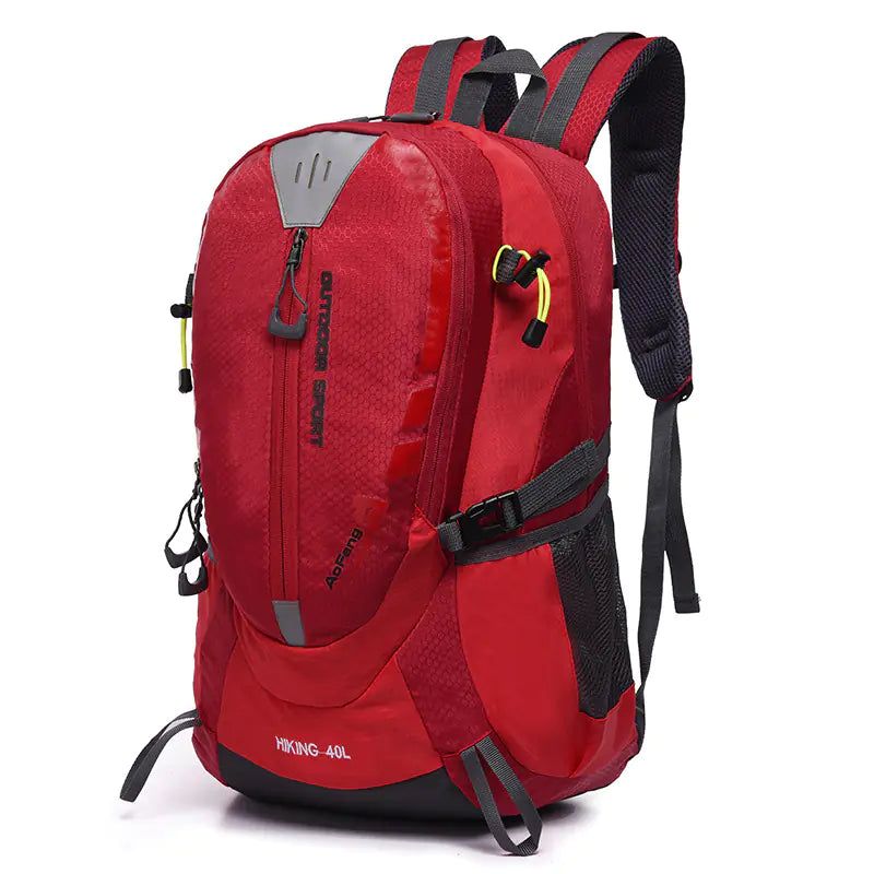 Men's Outdoor Backpack for Hiking and Travel - Travalto