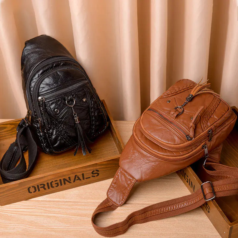 Women's PU Sling Bag - Travalto